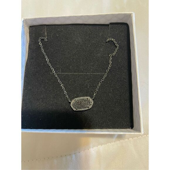Kendra Scott Elisa Baguette Pendant Necklace - Picture 2 of 3